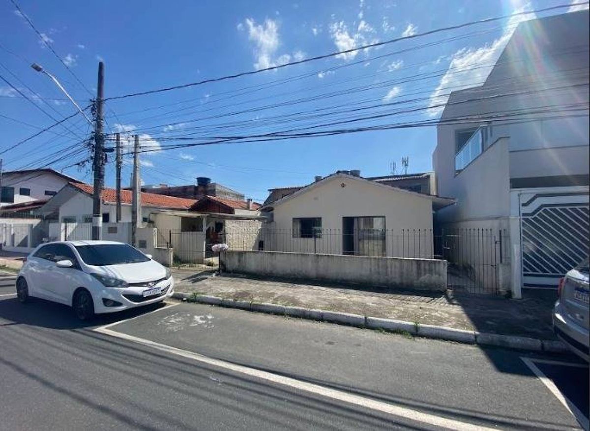 Terreno à venda no Centro: 