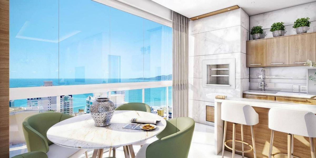 Apartamento à venda no Meia Praia: 