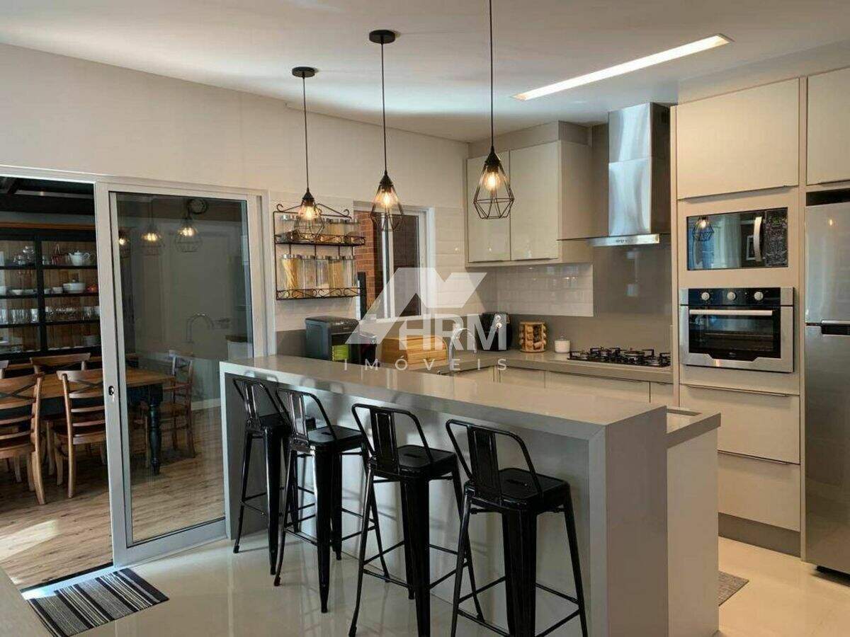 Casa de Condomínio à venda no São Judas Tadeu: 