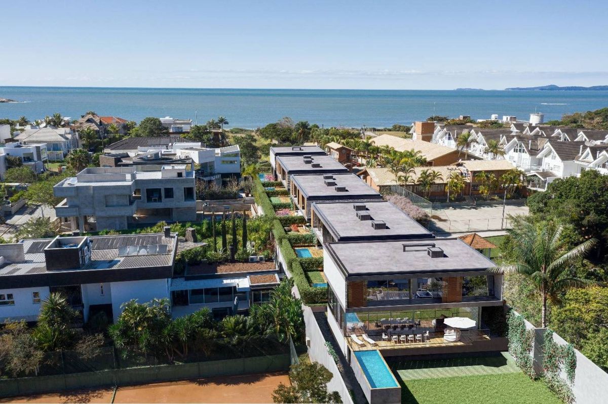 Casa à venda no Praia do Estaleiro: 