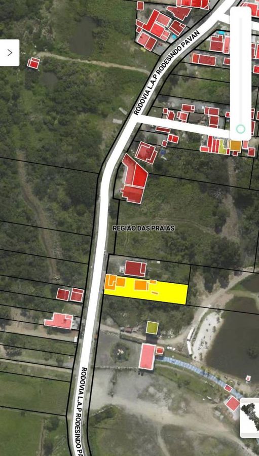 Terreno à venda no Praia do Estaleiro: 