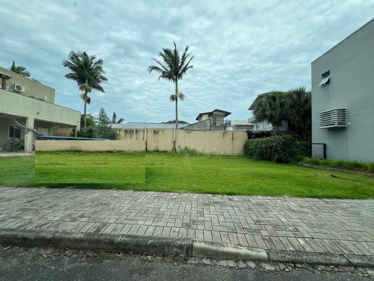 Terreno à venda no Barra: 