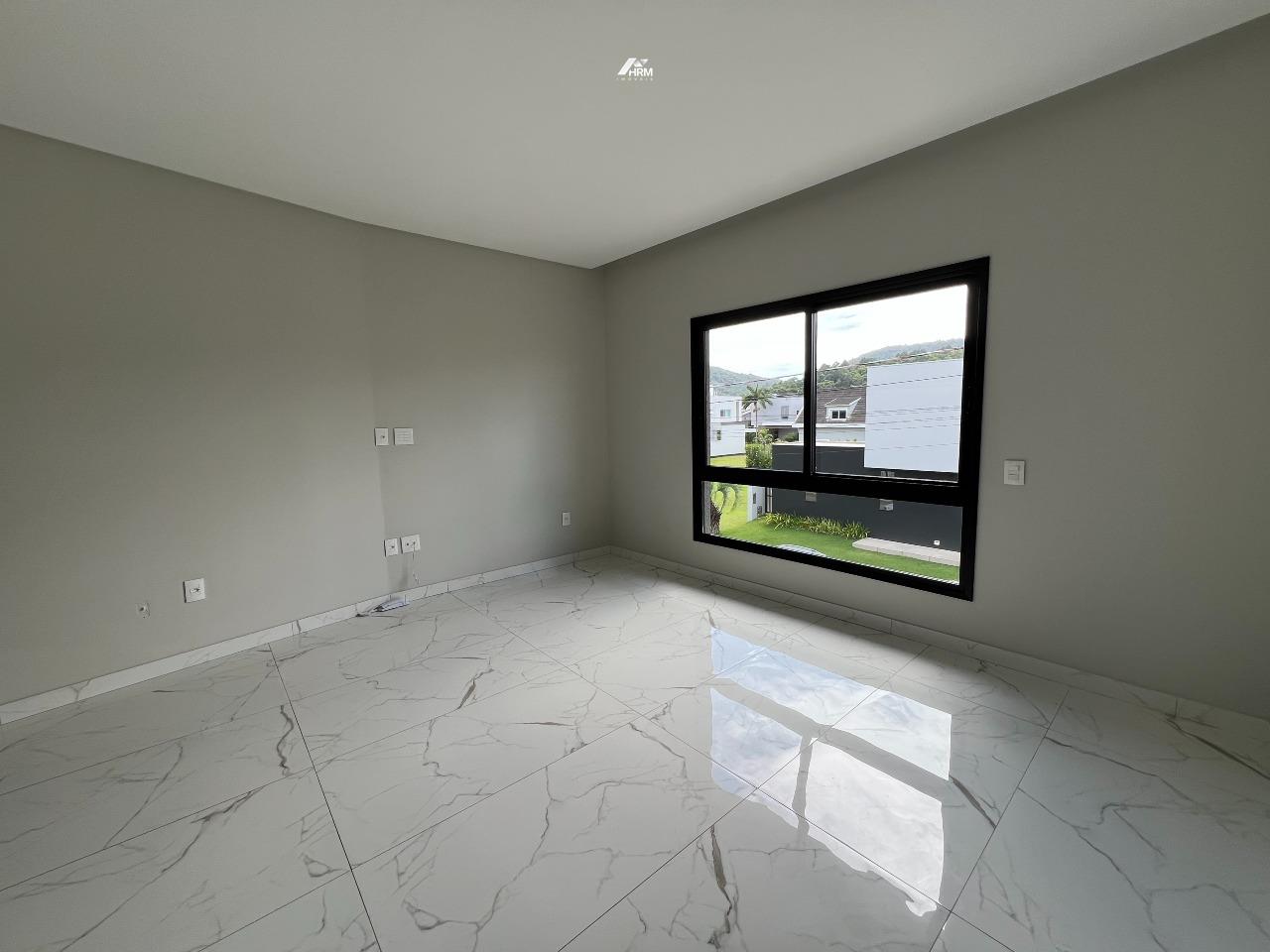 Casa de Condomínio à venda no Barra: 