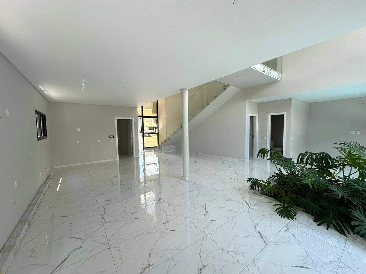 Casa de Condomínio à venda no Barra: 