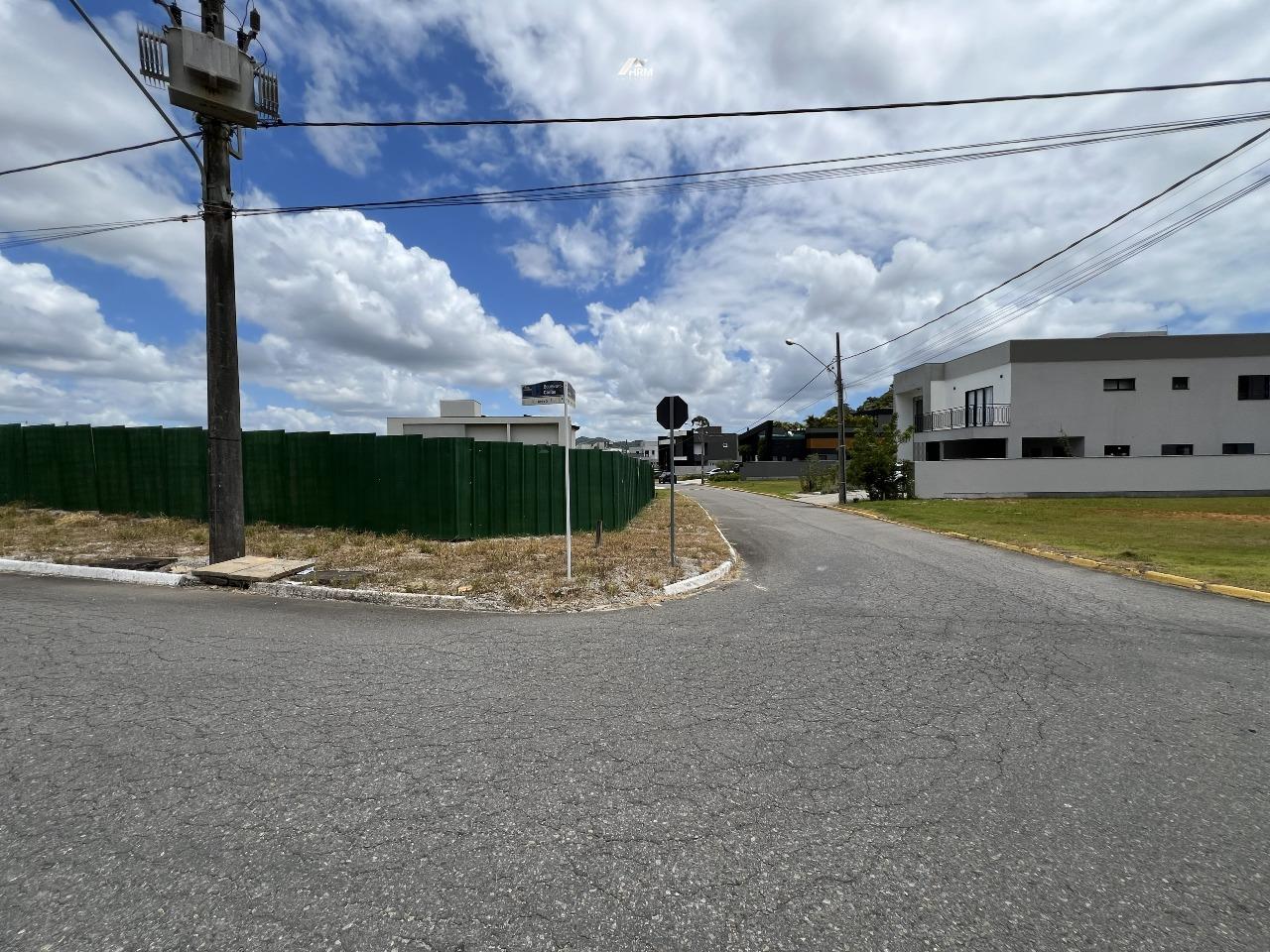 Terreno à venda no Santa Regina: 