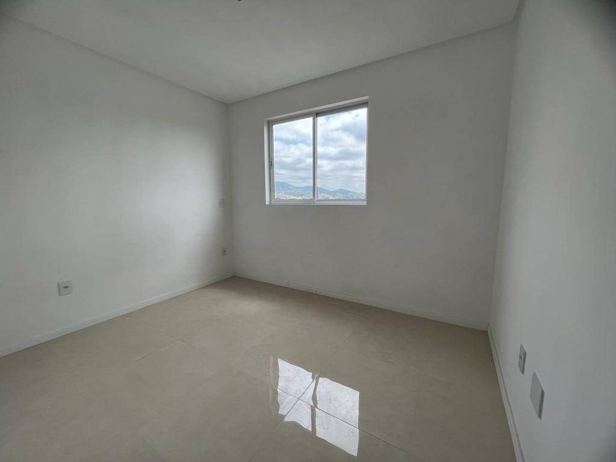 Apartamento à venda no Tabuleiro: 