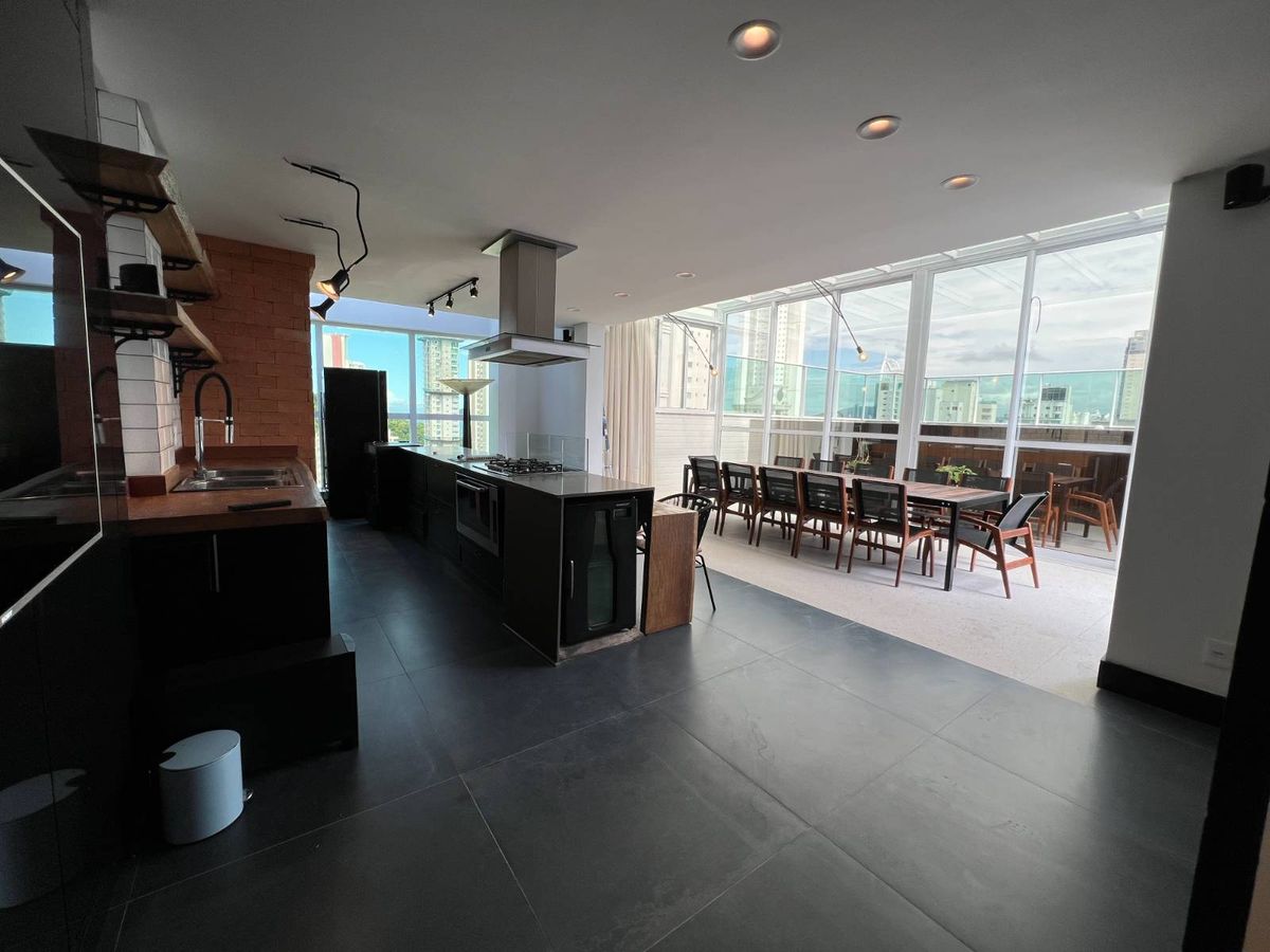 Apartamento à venda no Pioneiros: 