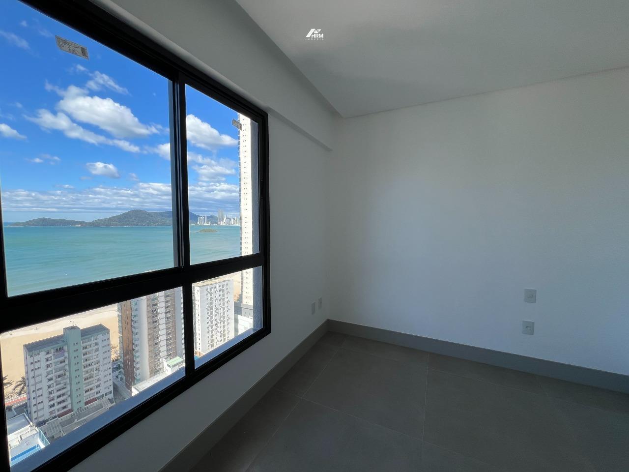 Apartamento à venda no Pioneiros: 