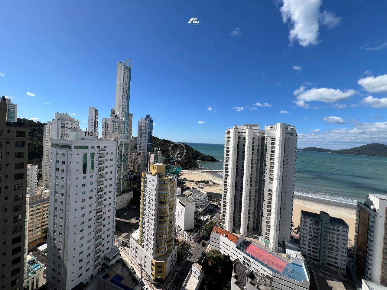 Apartamento à venda no Pioneiros: 