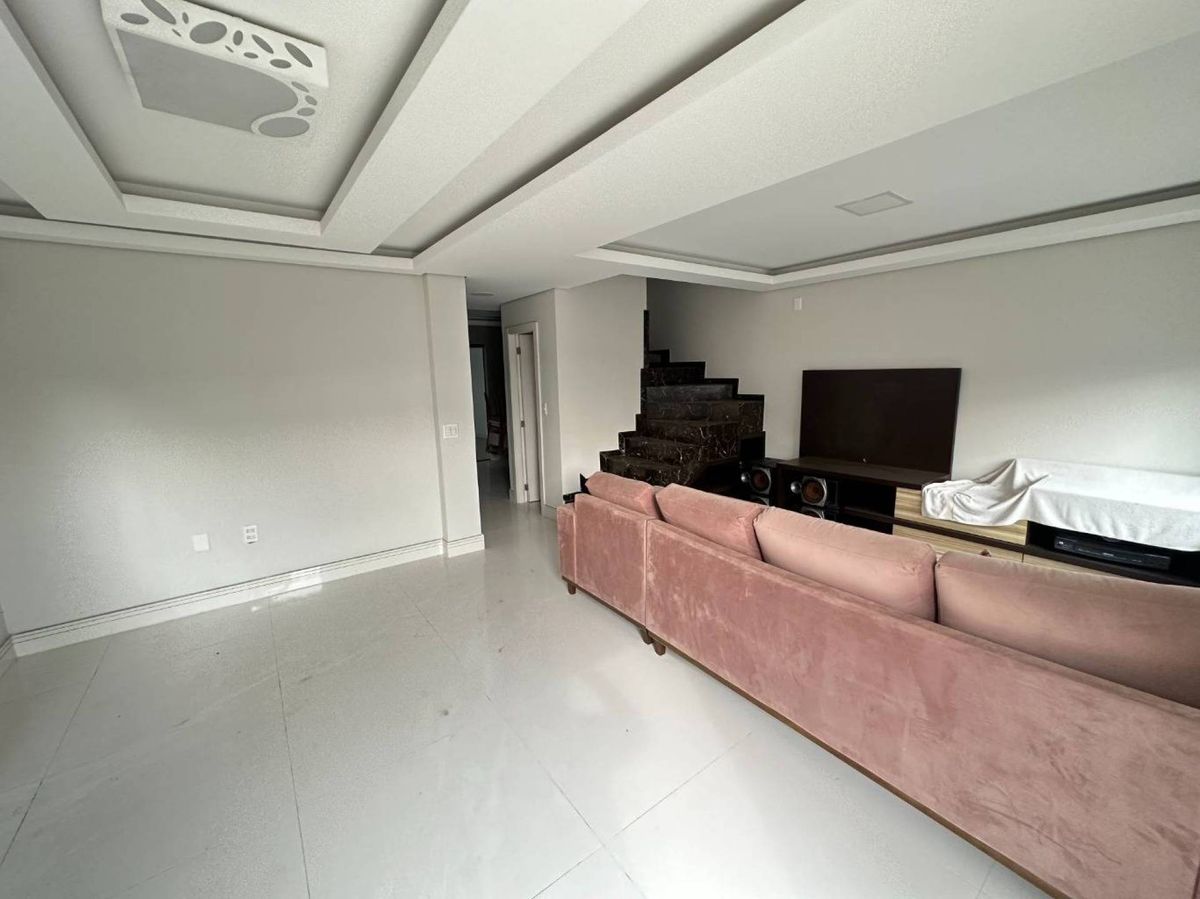 Casa à venda no Rio Pequeno: 