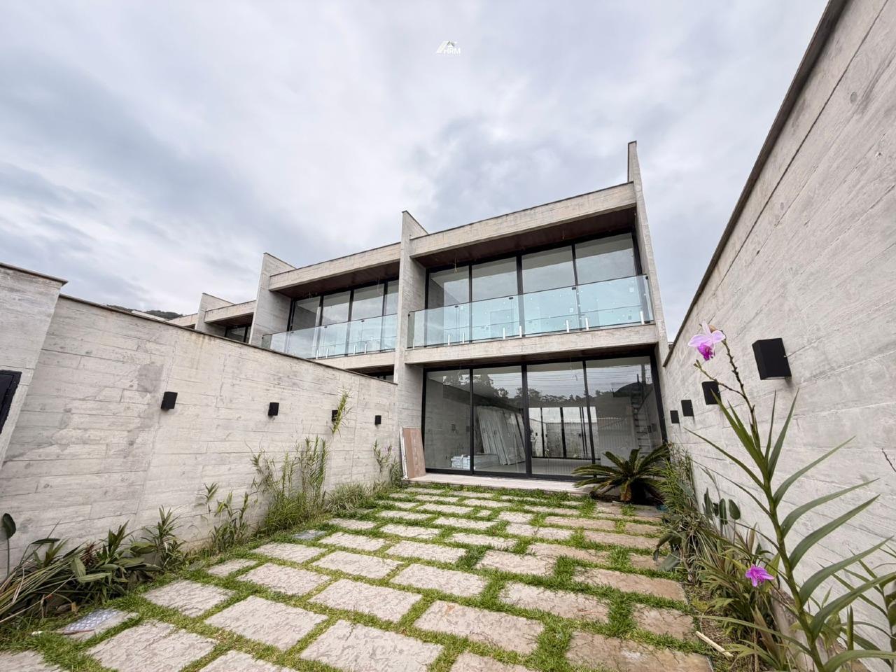 Casa à venda no Rio Pequeno: 