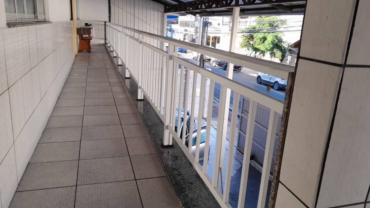 Casa à venda no Centro: 