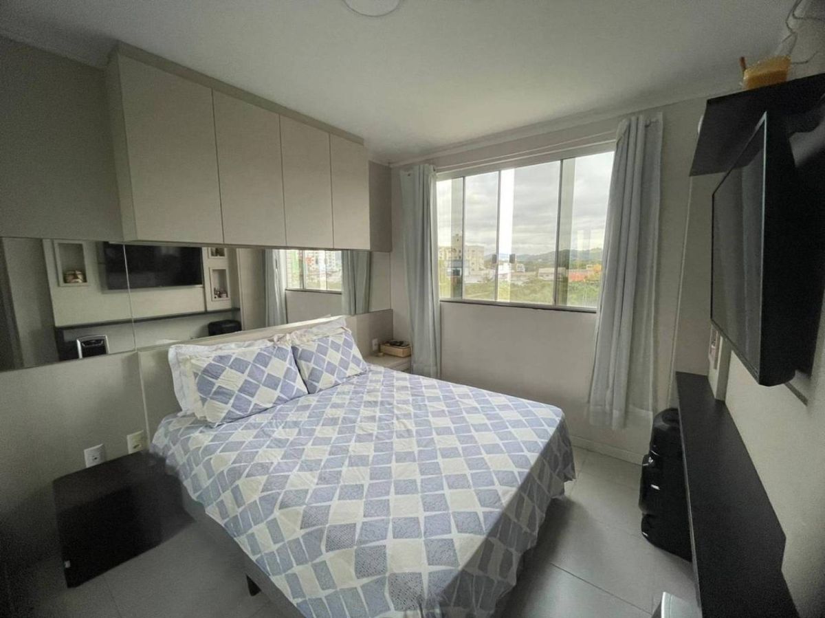 Apartamento à venda no Vila Real: 