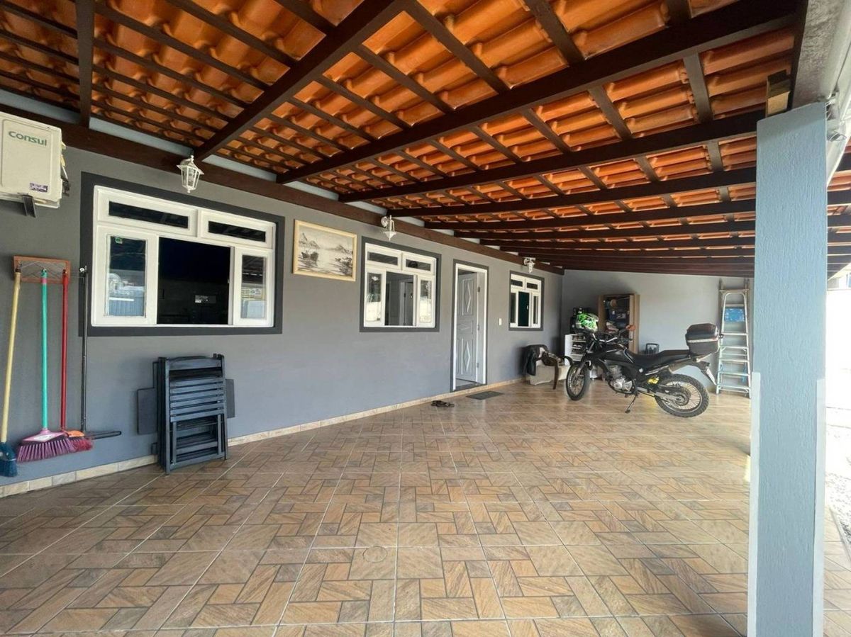 Casa à venda no Centro: 