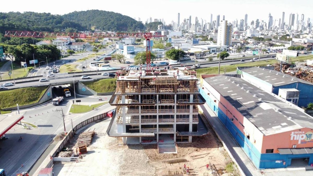 Apartamento à venda no Tabuleiro: 