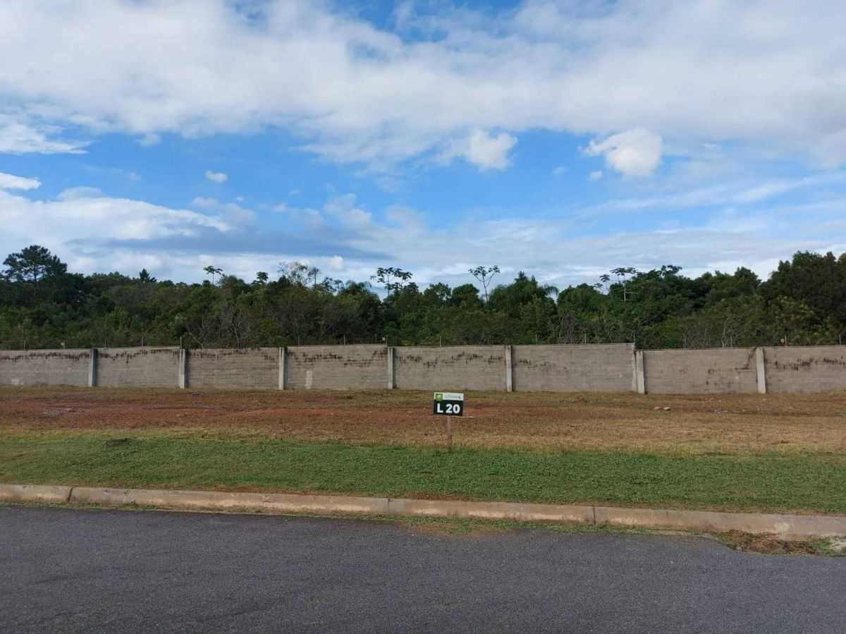 Terreno à venda no Rio do meio: 