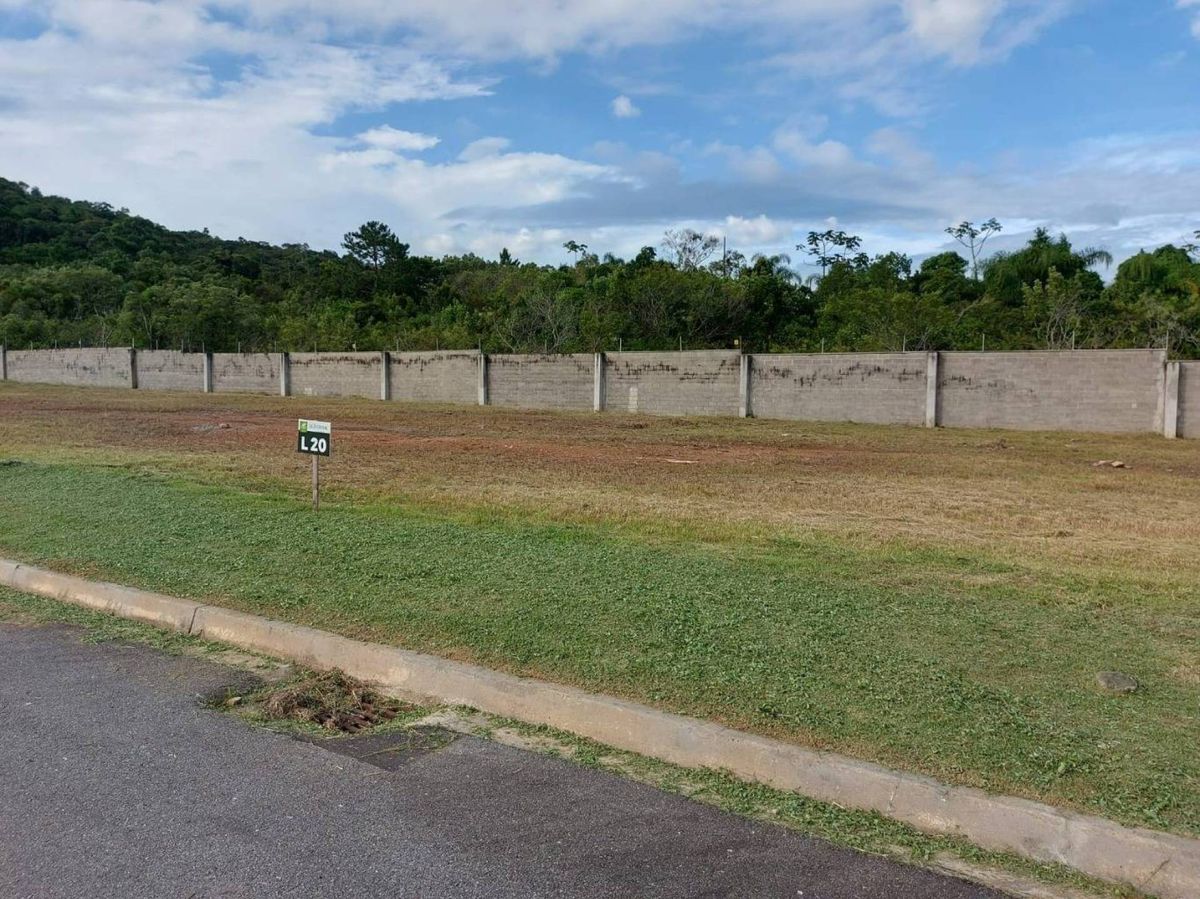 Terreno à venda no Rio do meio: 