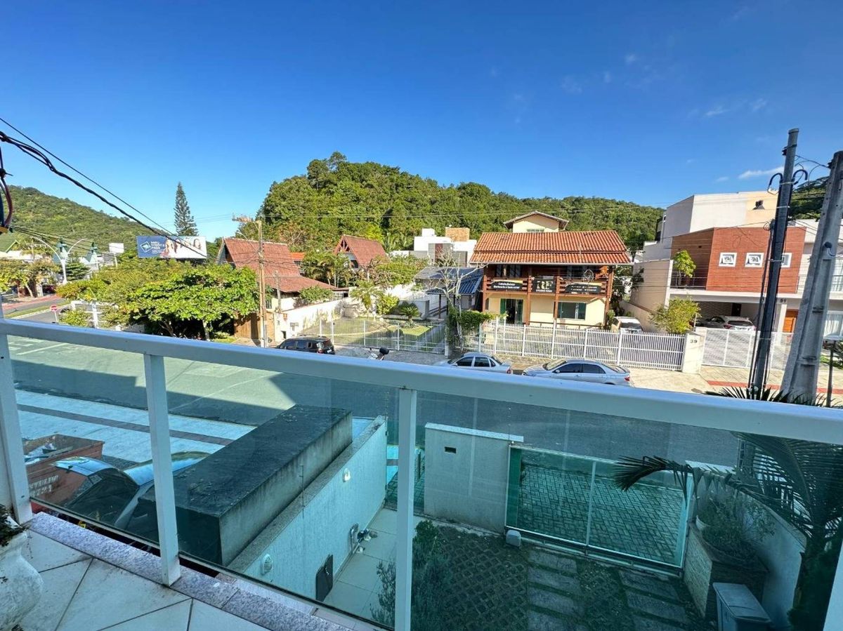 Casa à venda no Praia dos Amores: 