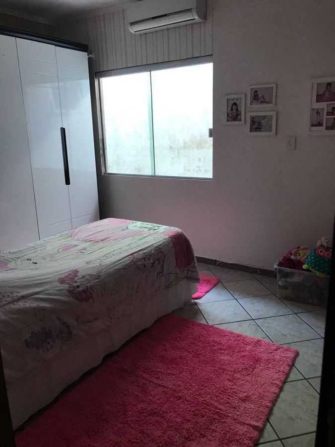 Casa à venda no Cedro: 