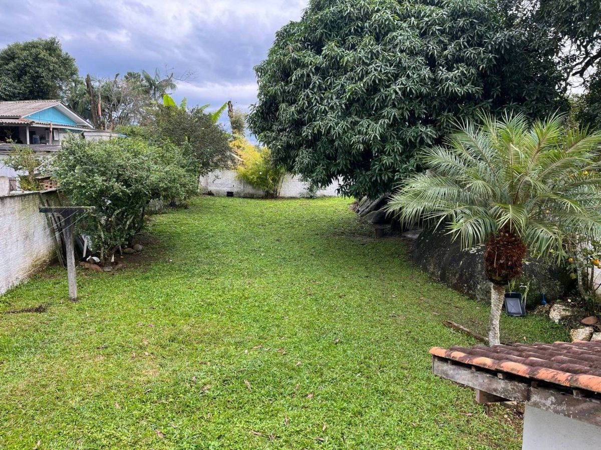 Casa à venda no Cedro: 