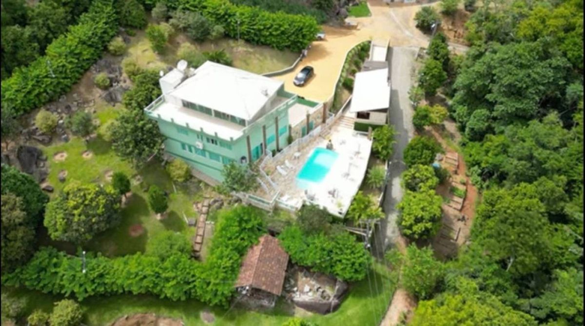 Terreno à venda no Praia do Estaleirinho: 