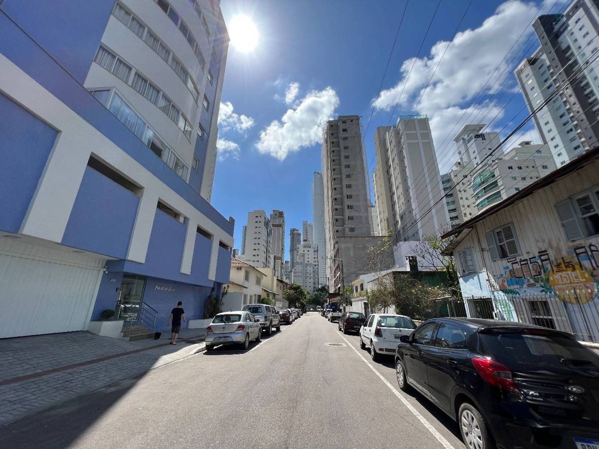 Terreno à venda no Pioneiros: 