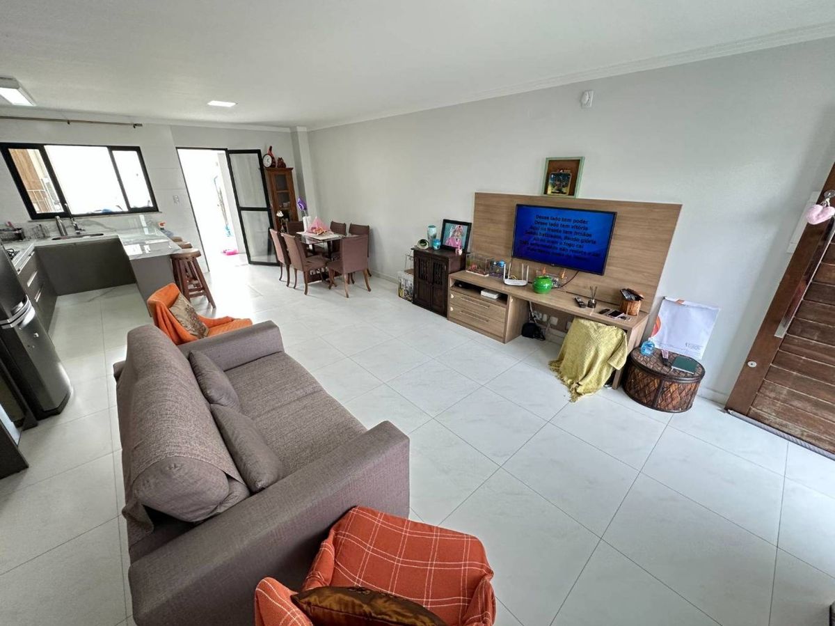 Casa à venda no Santa Regina: 