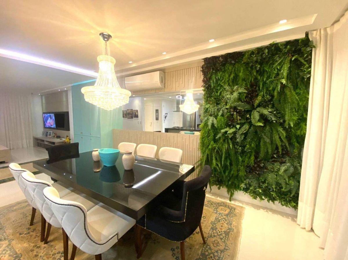 Apartamento à venda no Pioneiros: 