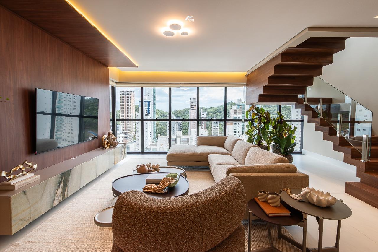 Apartamento à venda no Pioneiros: 