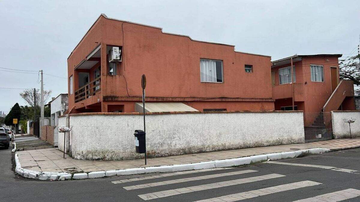 Casa à venda no Jardim Iate Clube: 
