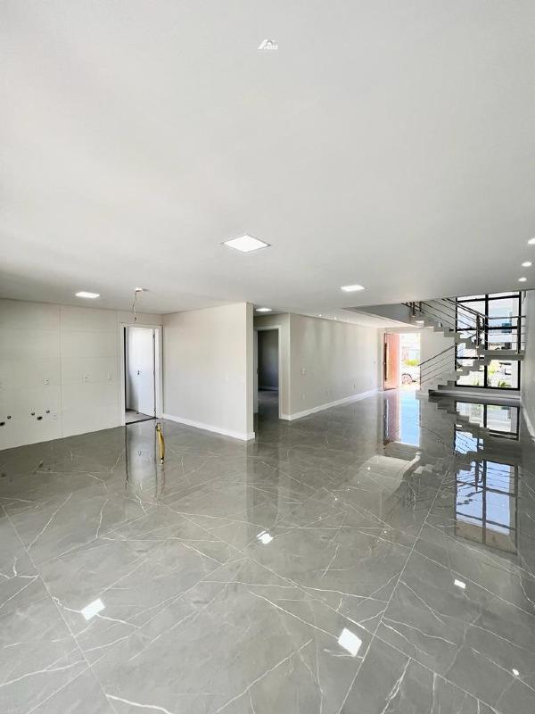 Casa de Condomínio à venda no Santa Regina: 