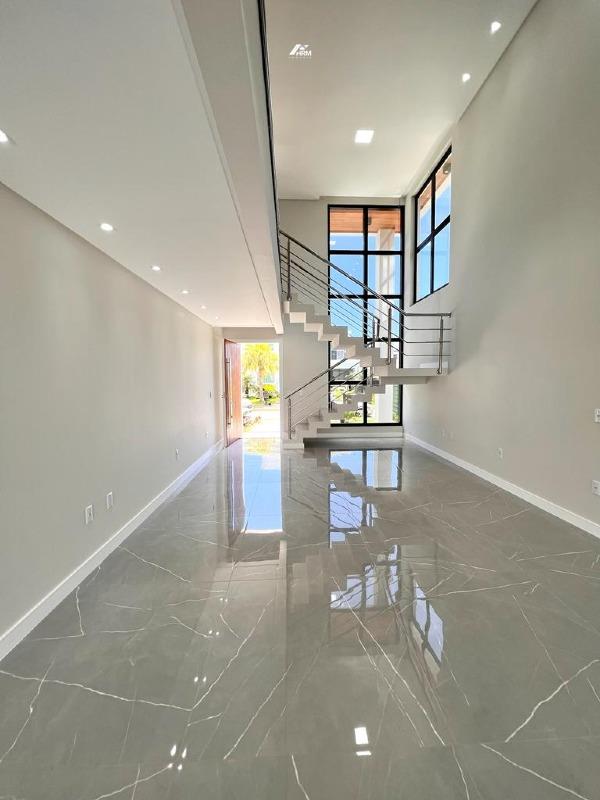 Casa de Condomínio à venda no Santa Regina: 