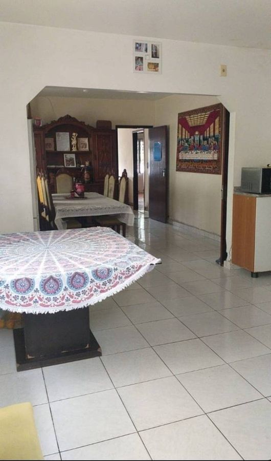 Casa à venda no Centro: 