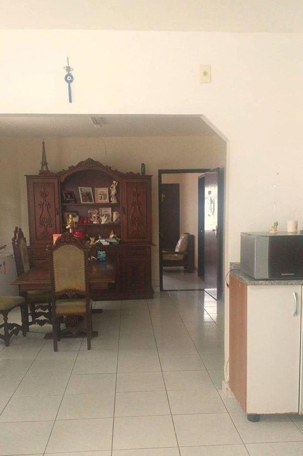 Casa à venda no Centro: 