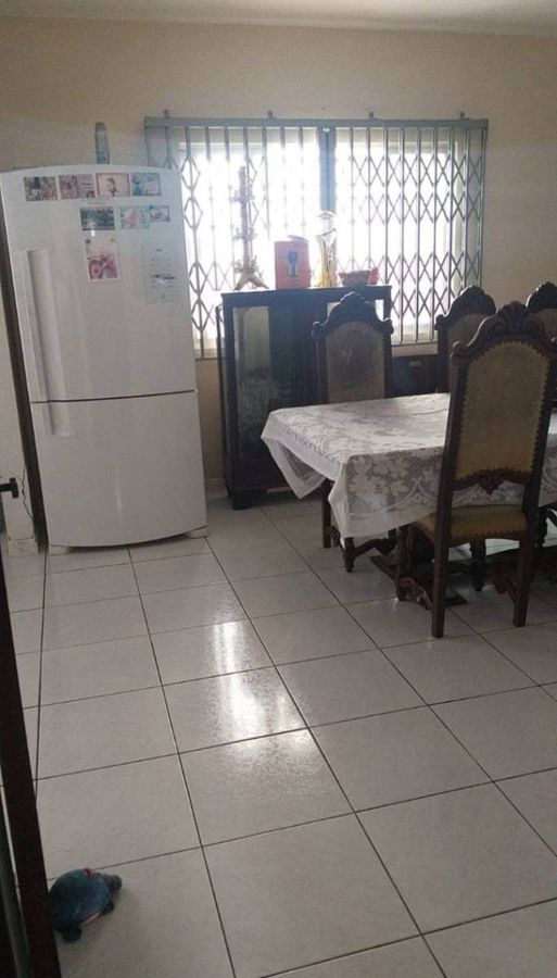 Casa à venda no Centro: 