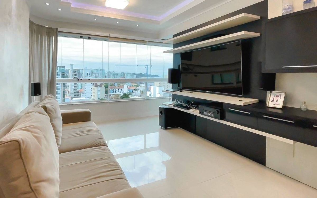 Apartamento à venda no Praia Brava: 