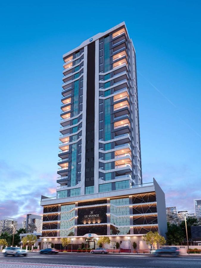 Apartamento à venda no Meia Praia: 