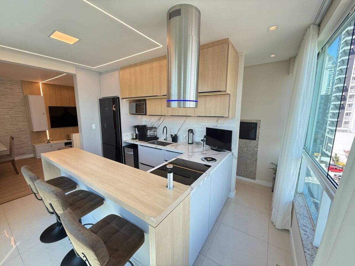 Apartamento à venda no Pioneiros: 