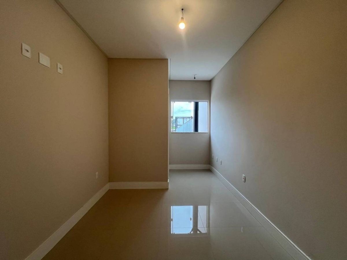 Casa à venda no Centro: 