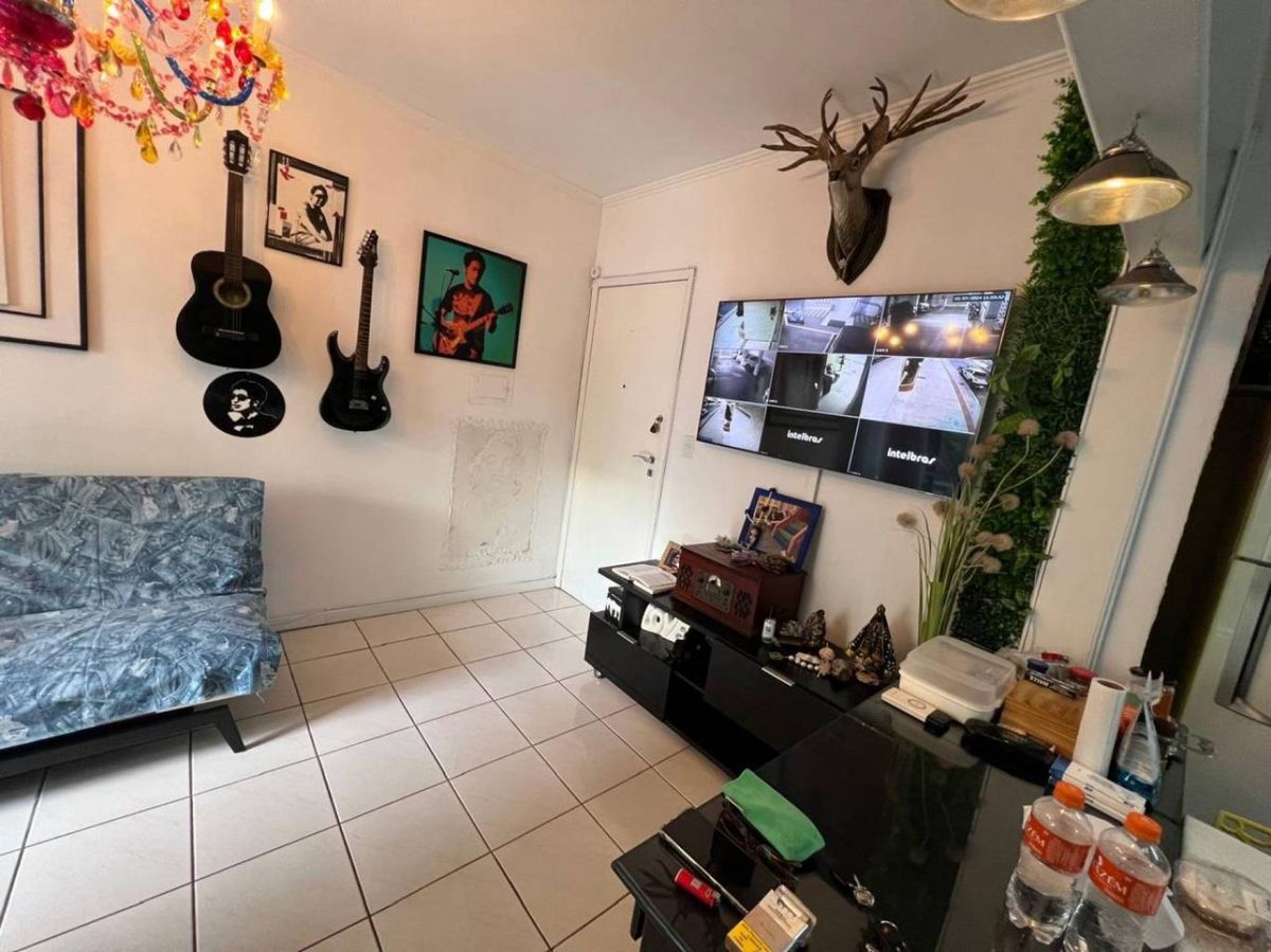 Apartamento à venda no Pioneiros: 