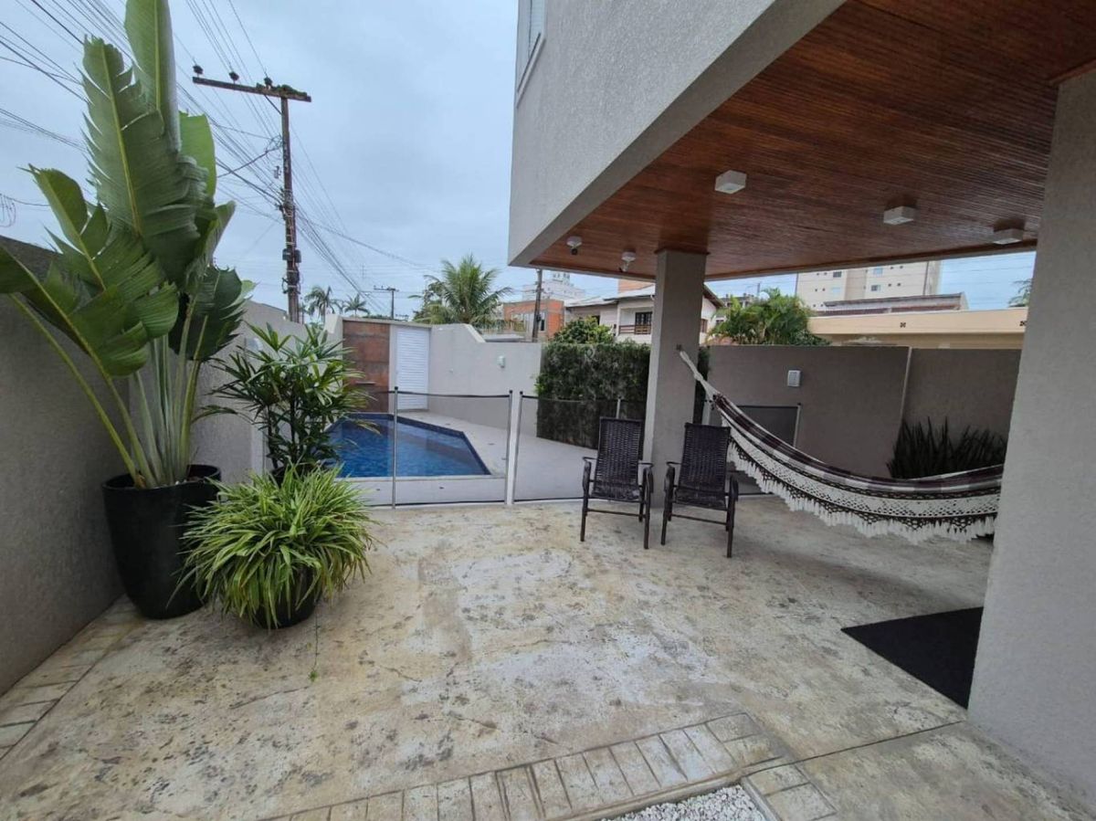 Casa à venda no Centro: 