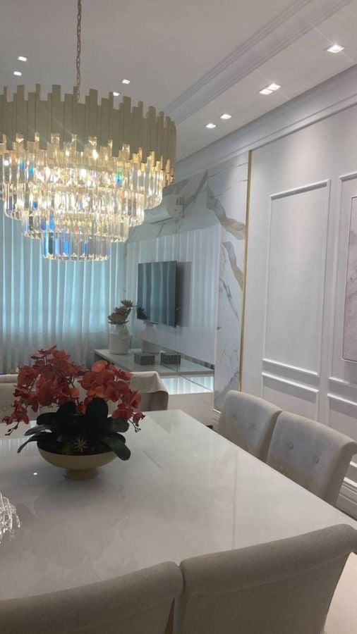 Apartamento à venda no Meia Praia: 