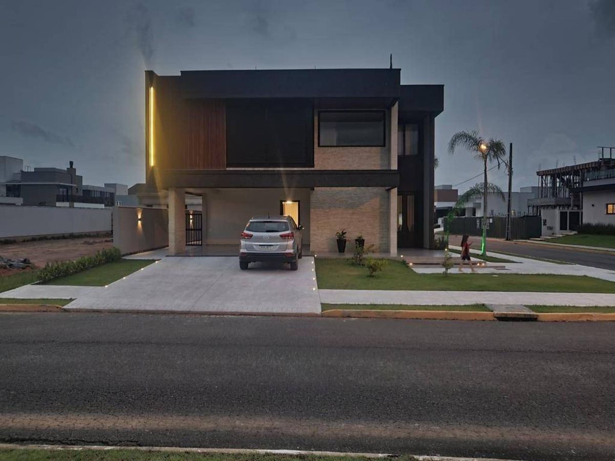 Casa de Condomínio à venda no Santa Regina: 