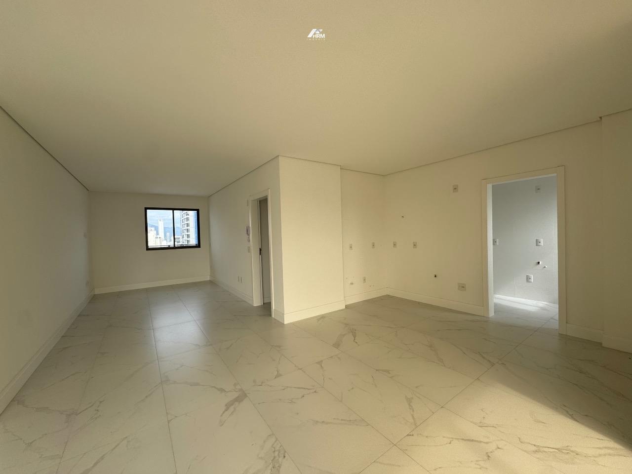 Apartamento à venda no Pioneiros: 