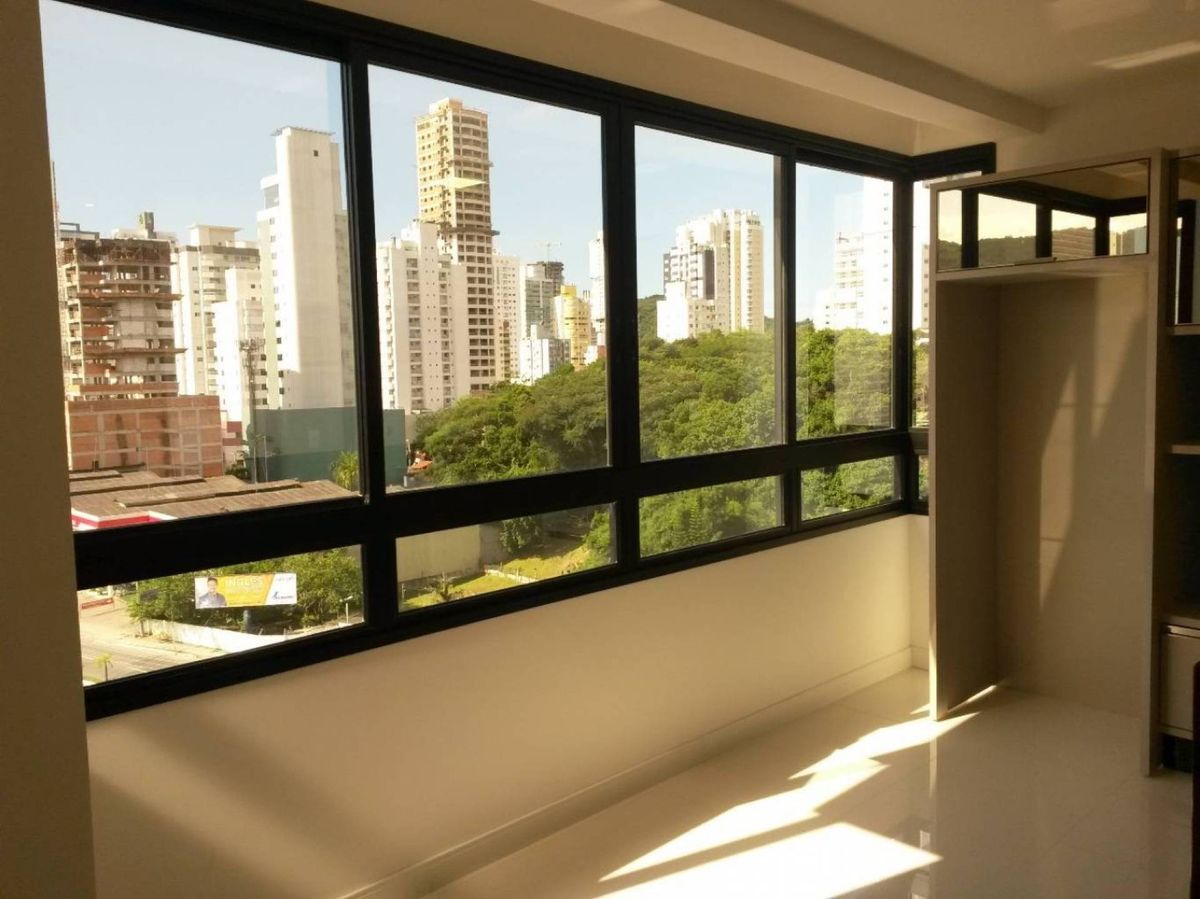 Apartamento à venda no Nações: 