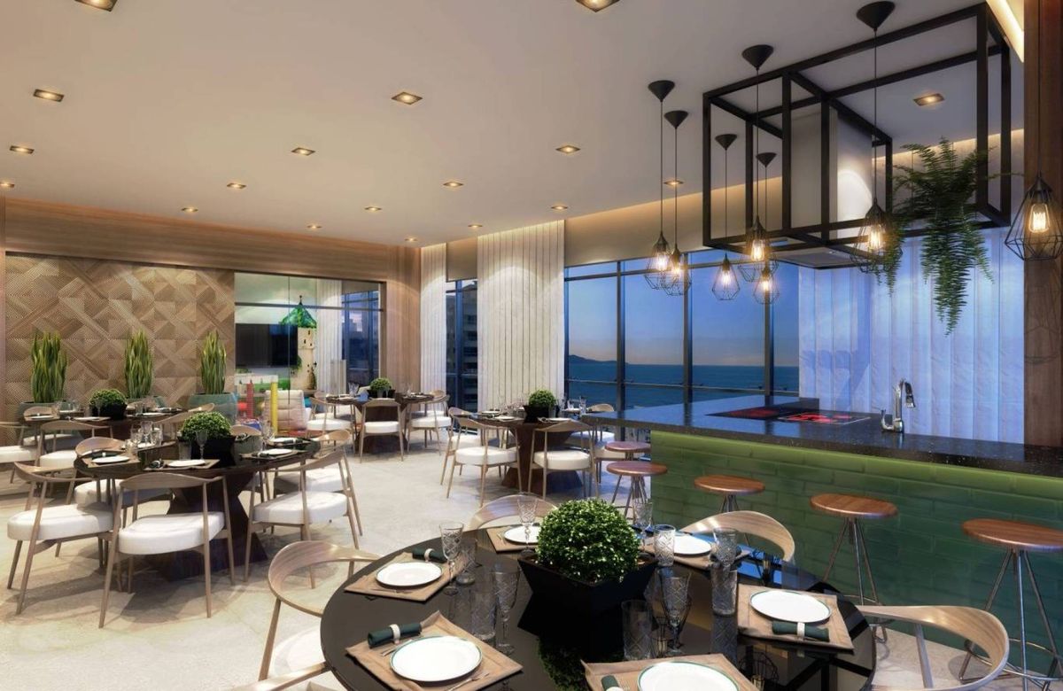 Apartamento à venda no Meia Praia: 