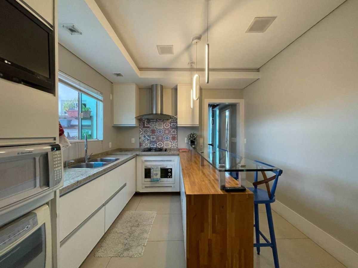 Casa à venda no Fazendinha: 