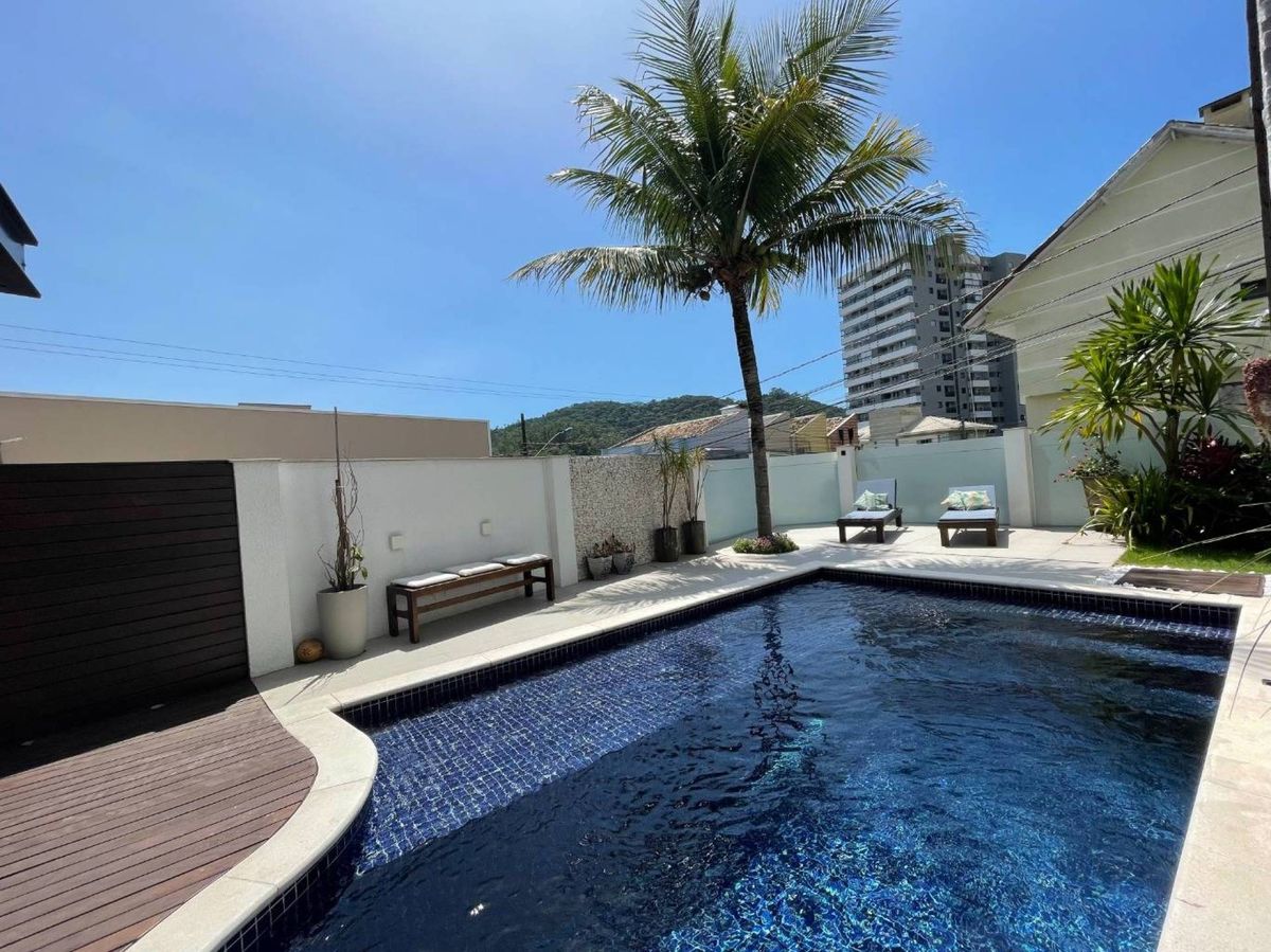 Casa à venda no Fazendinha: 