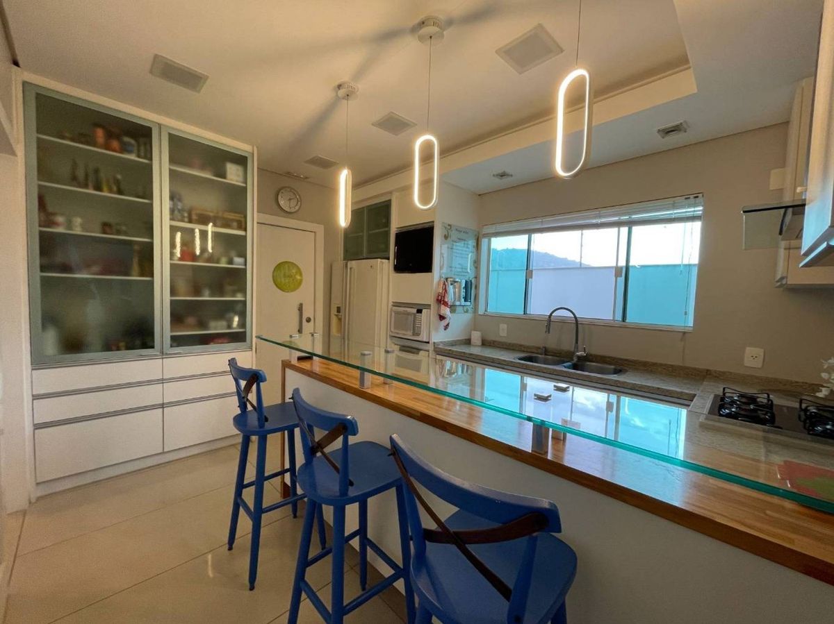 Casa à venda no Fazendinha: 