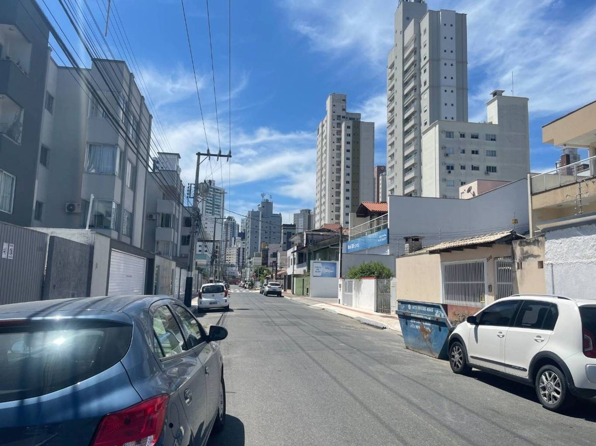 Terreno à venda no Centro: 